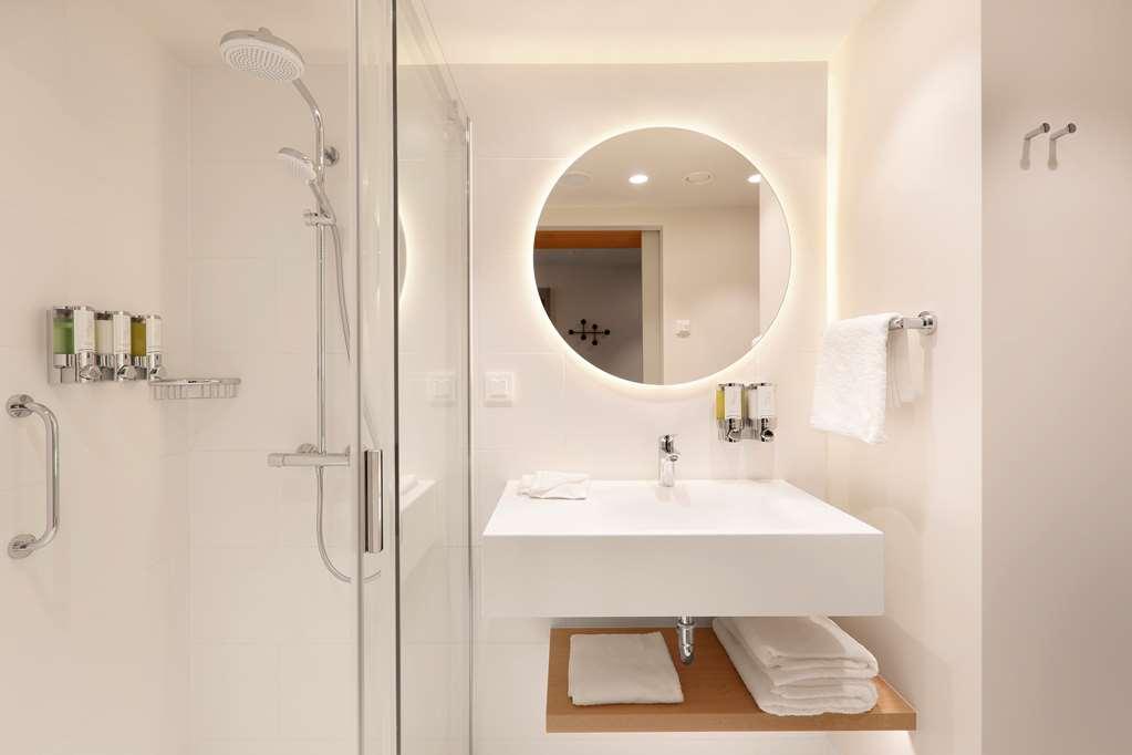 מלון Balice Hampton By Hilton Krakow Airport מראה חיצוני תמונה